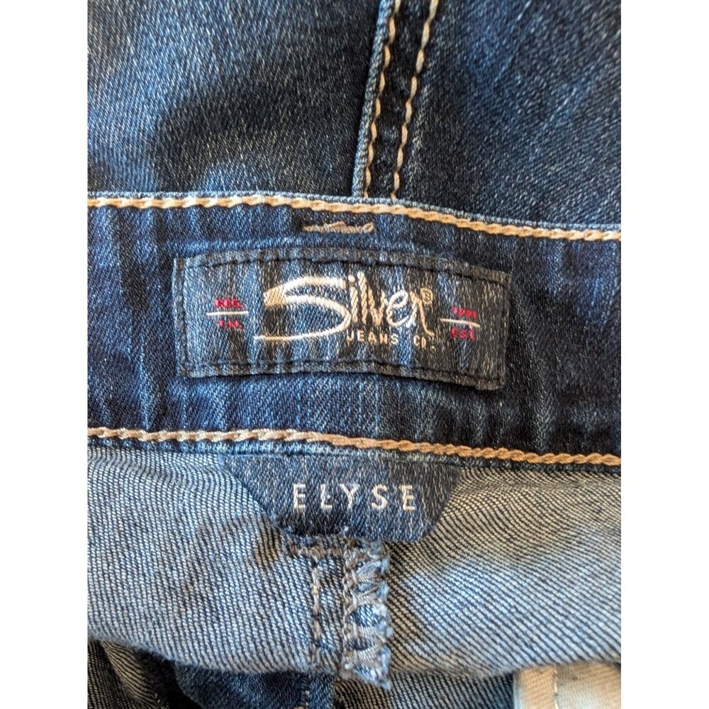 Silver Jeans Elyse W31/L22 1/2 Dark Wash Capri - Picture 4 of 4